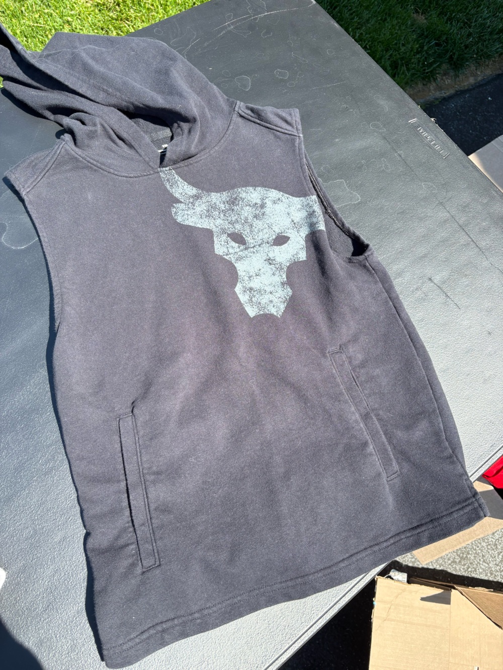 Majestic Black Sleeveless Pullover with Faded Graphic